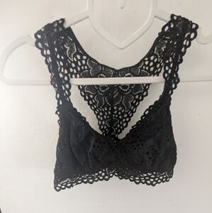 Aerie Black Lace Racerback Bralette – Estimated Size Small